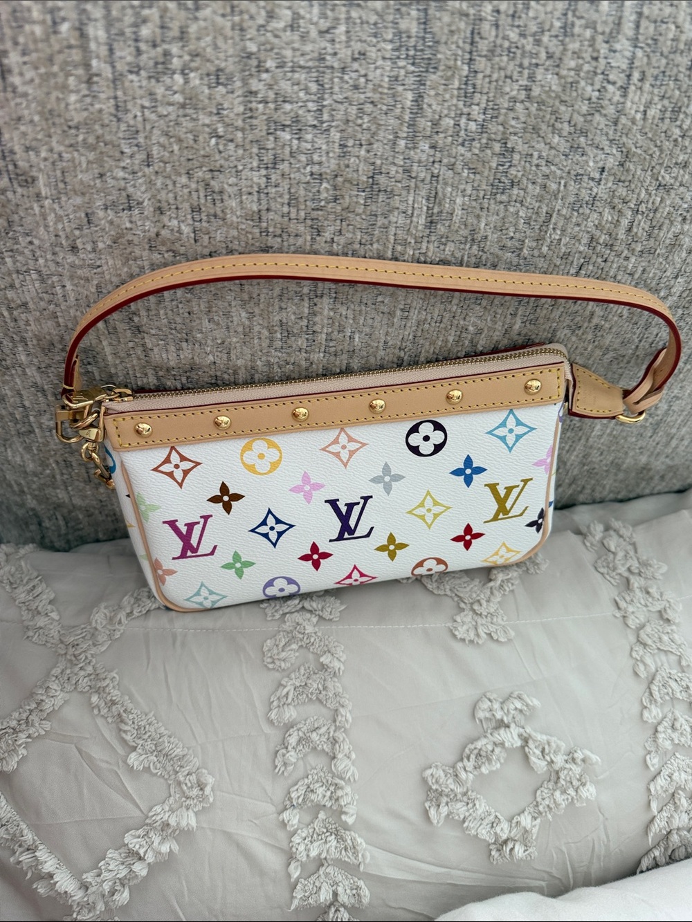 Louis Vuitton TM 2025 Monogram Mini Shoulder Bag with Gold Chain - Picture 4 of 16